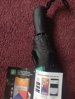 Compact Black Travel Umbrella - Lightweight, Foldable Design